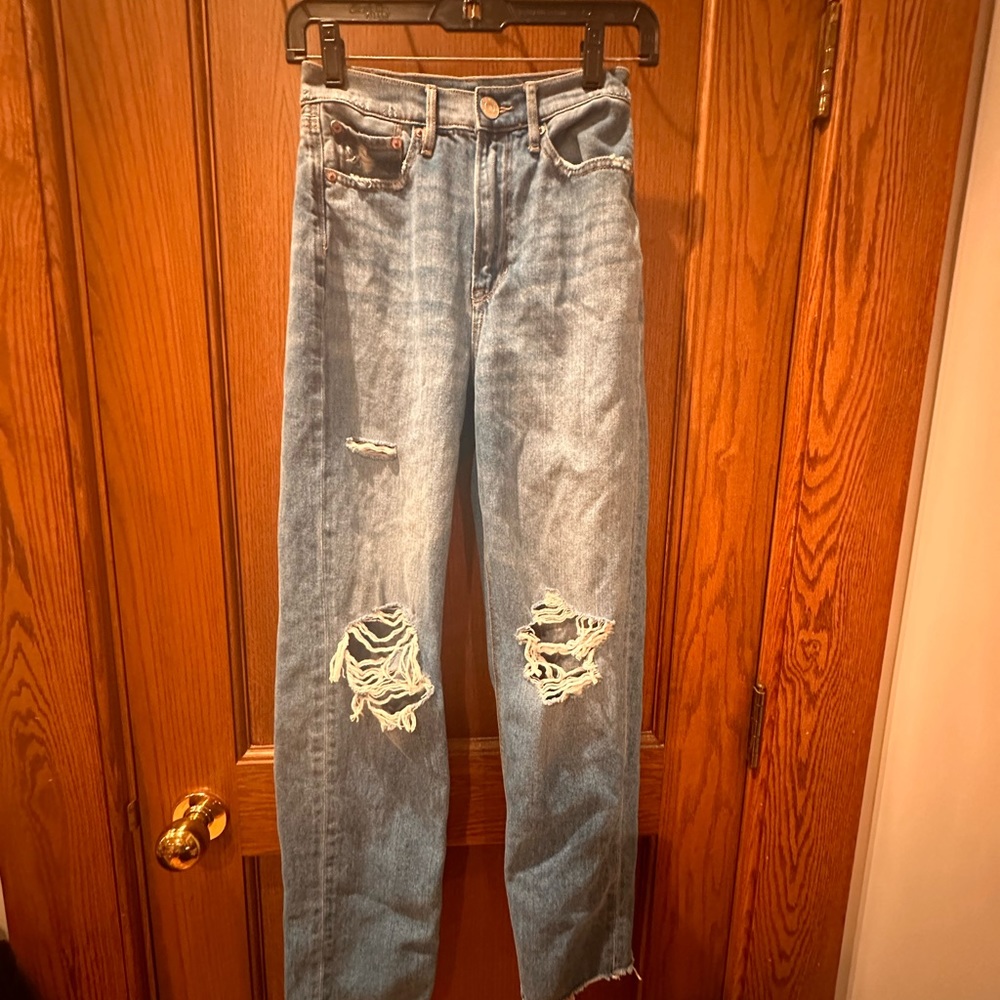 AE Ripped Highest Waist Baggy Straight Jean